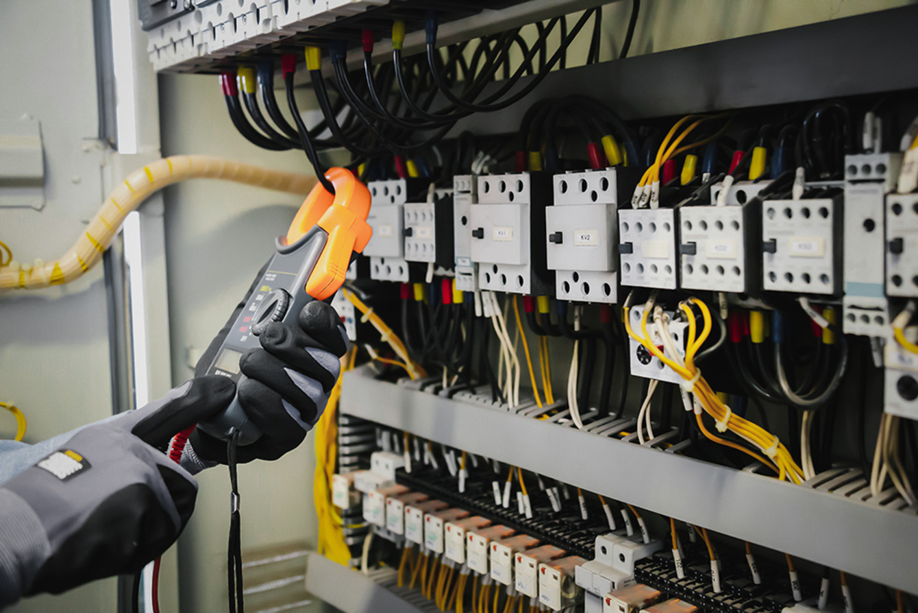 DGUV Vorschrift 3-Check bei Elektrohandel Hohmann in Solms, Lahn