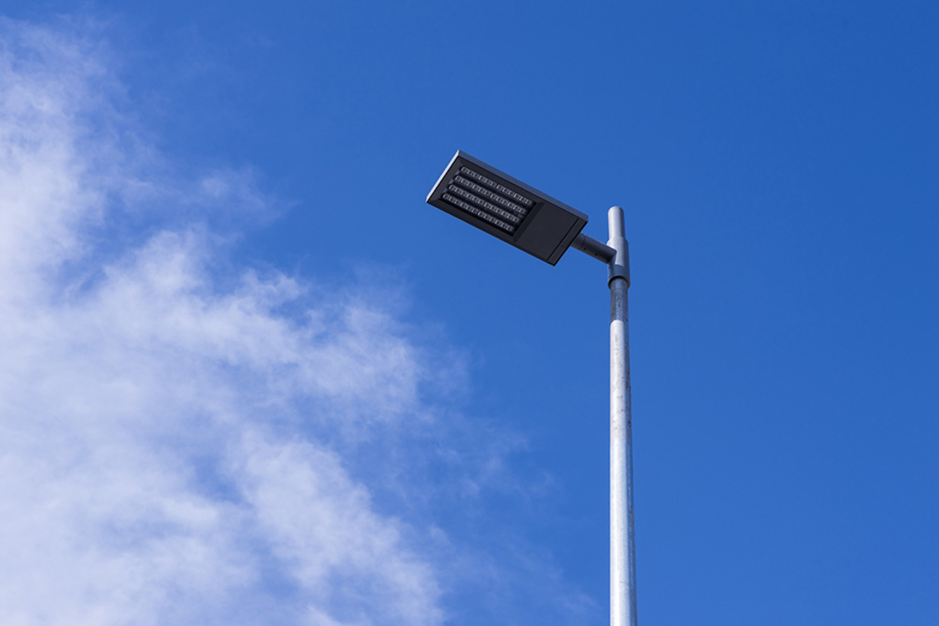 LED-Straßen&shy;beleuchtung bei Elektrohandel Hohmann in Solms, Lahn